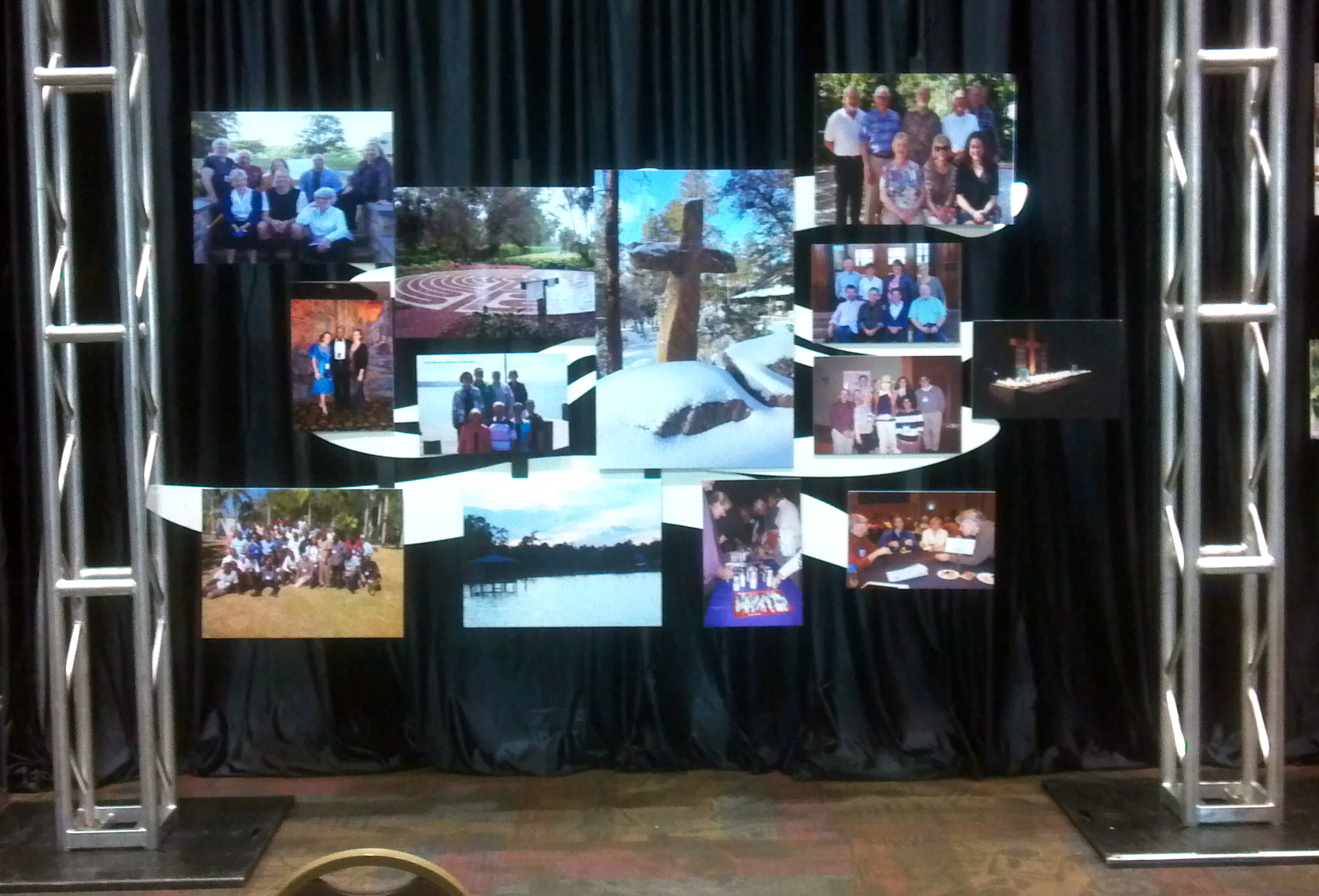 CREDO Photo Display