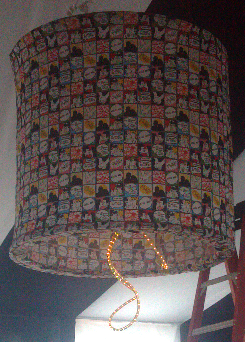 Comic Theme Lamp